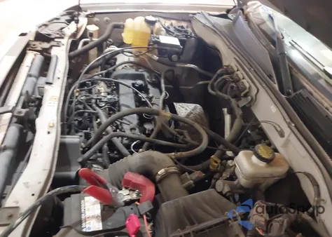 2008 Ford Escape Xls/Xls Manual from USA, damaged, VIN 1FMCU02Z88KD83565